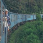 Ella-Nuwara-Eliya-train-Kandy-Sri-Lanka-mountains
