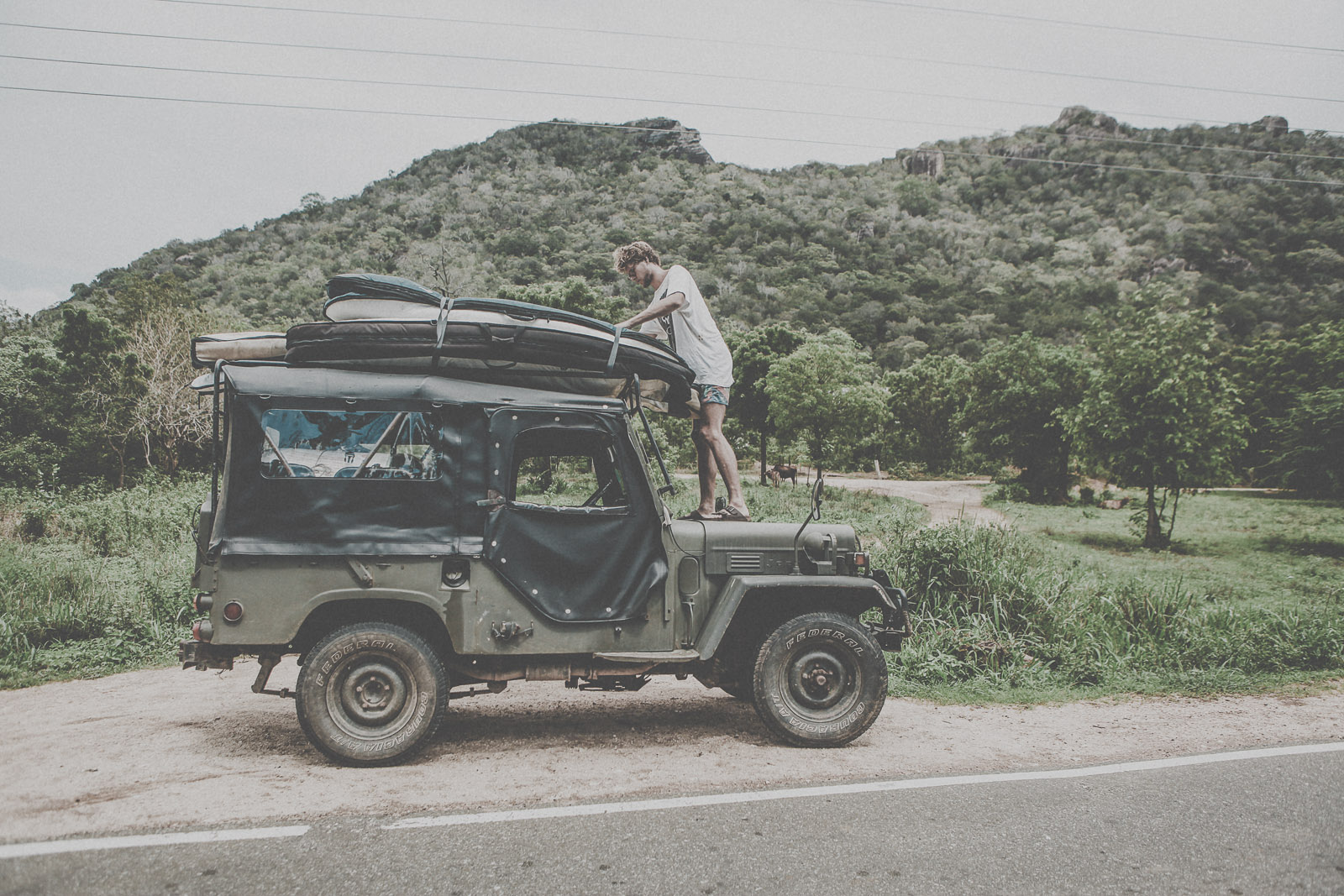 Sri Lanka-Yala-National-Park-Elephant-Wildlife-Safari-Jeep-Roadtrip-IMG_6232