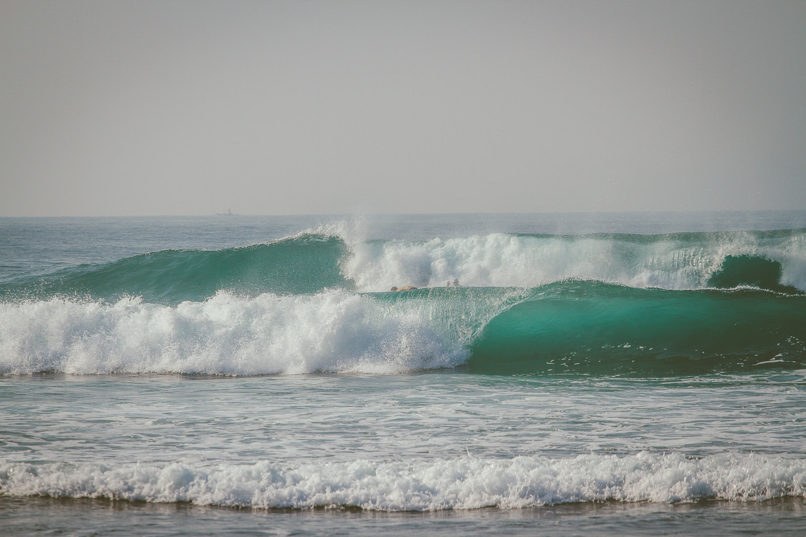 Sri Lanka-Ahangama-Kabalana-The rock-Surf-Barrel-Big swell-Midigama-Surfing-travel-blog-IMG_9076