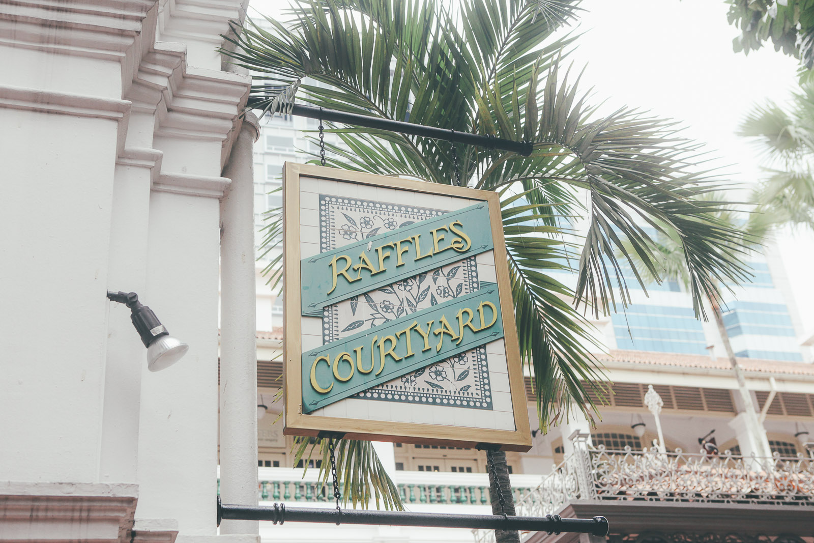 Singapore-raffles-singapore sling-bar-longbar-hotel-travel-blog-IMG_1961