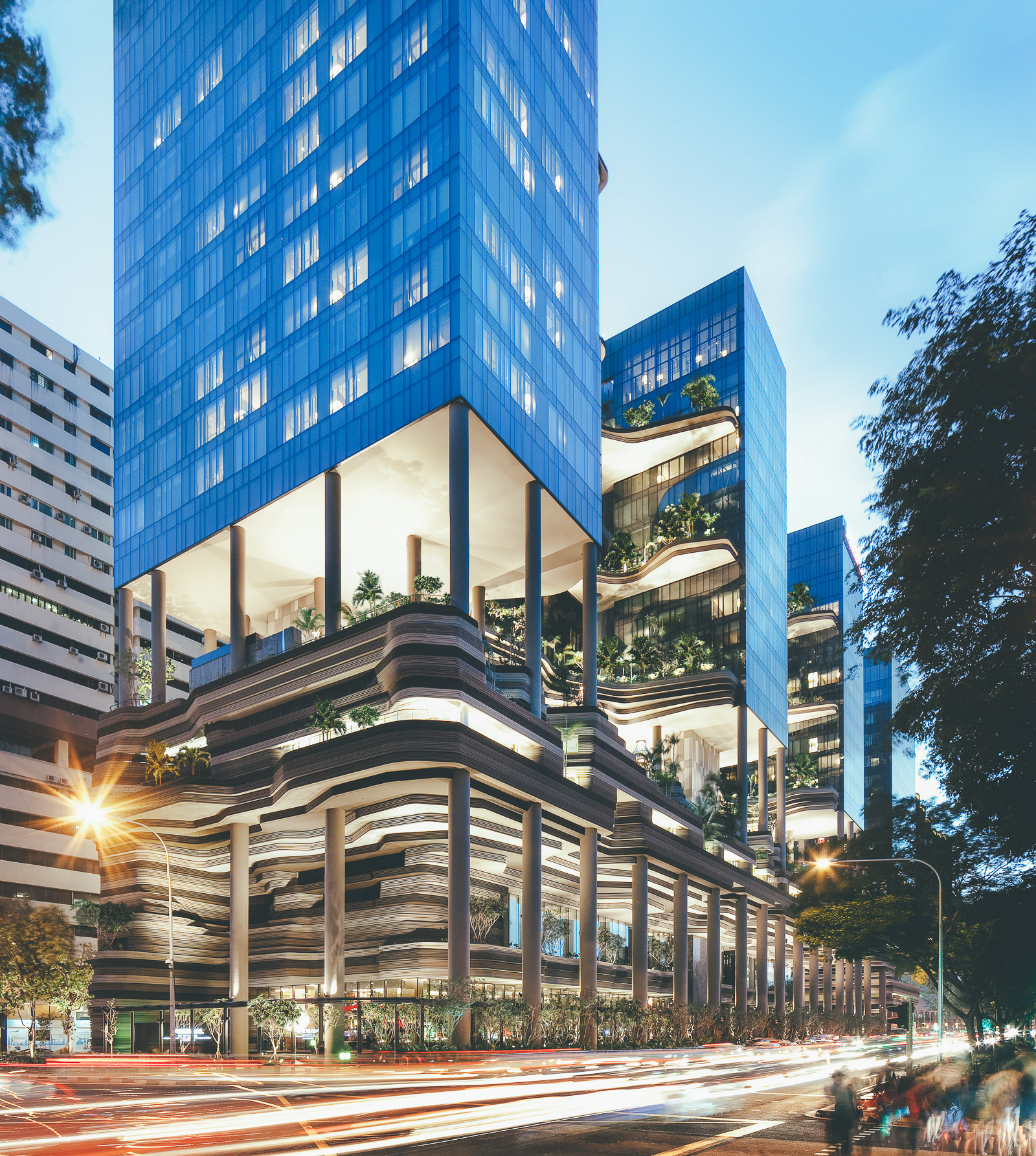 Sunshinestories-surf-travel-blog-03.  PARKROYAL on Pickering Exterior_Vertical Facade (night)_Photo Credit; Patrick Bingham Hall