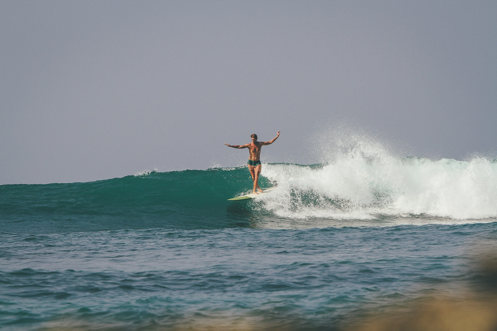 Sunshinestories-Sri-Lanka-Medawatta-Medawata-Meda-Watta-Mada-surf-Lonboard-Surfing-Wave-Surf-School-Camp-Yoga-Studio-IMG_3512