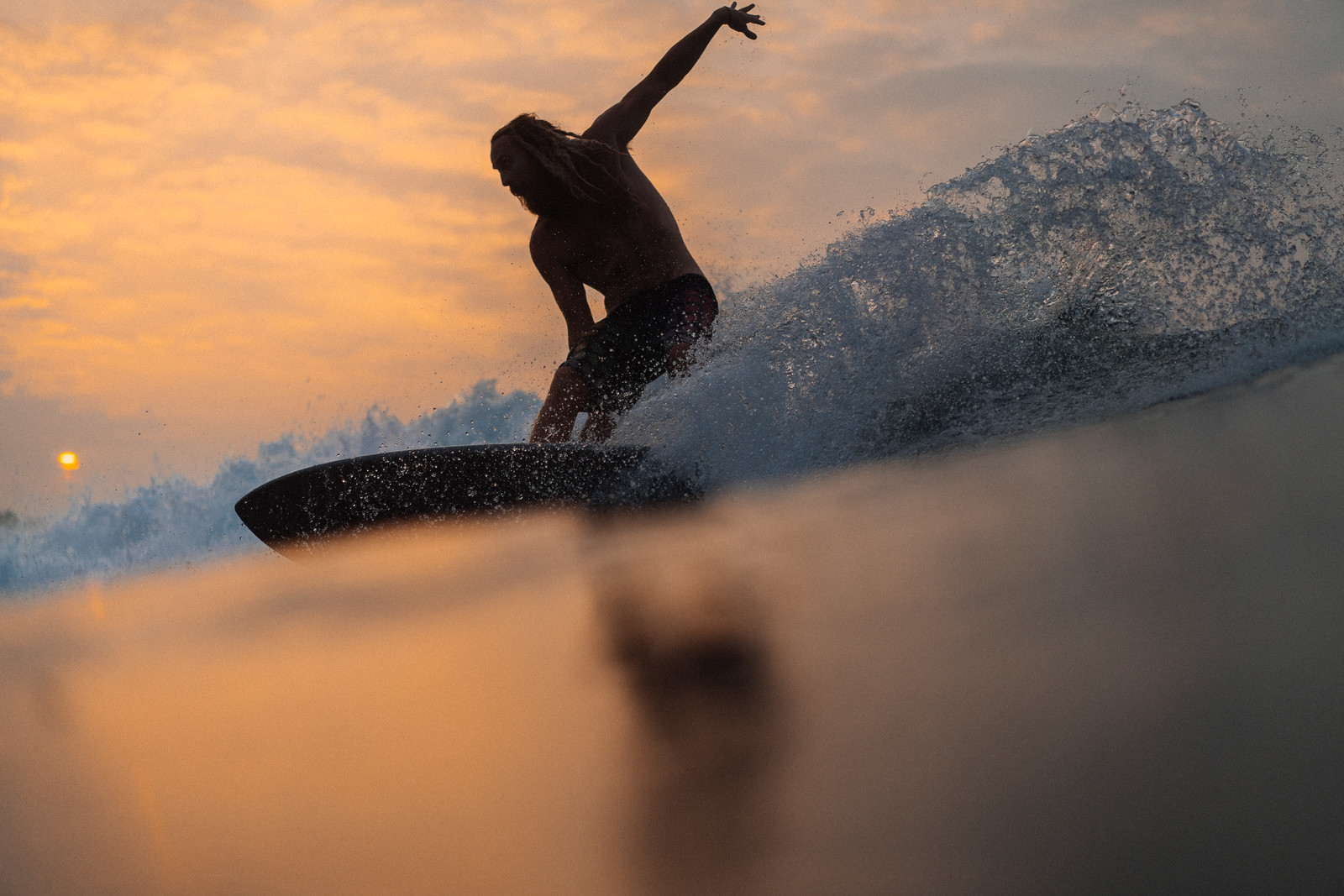 surf-sri-lanka-sunset