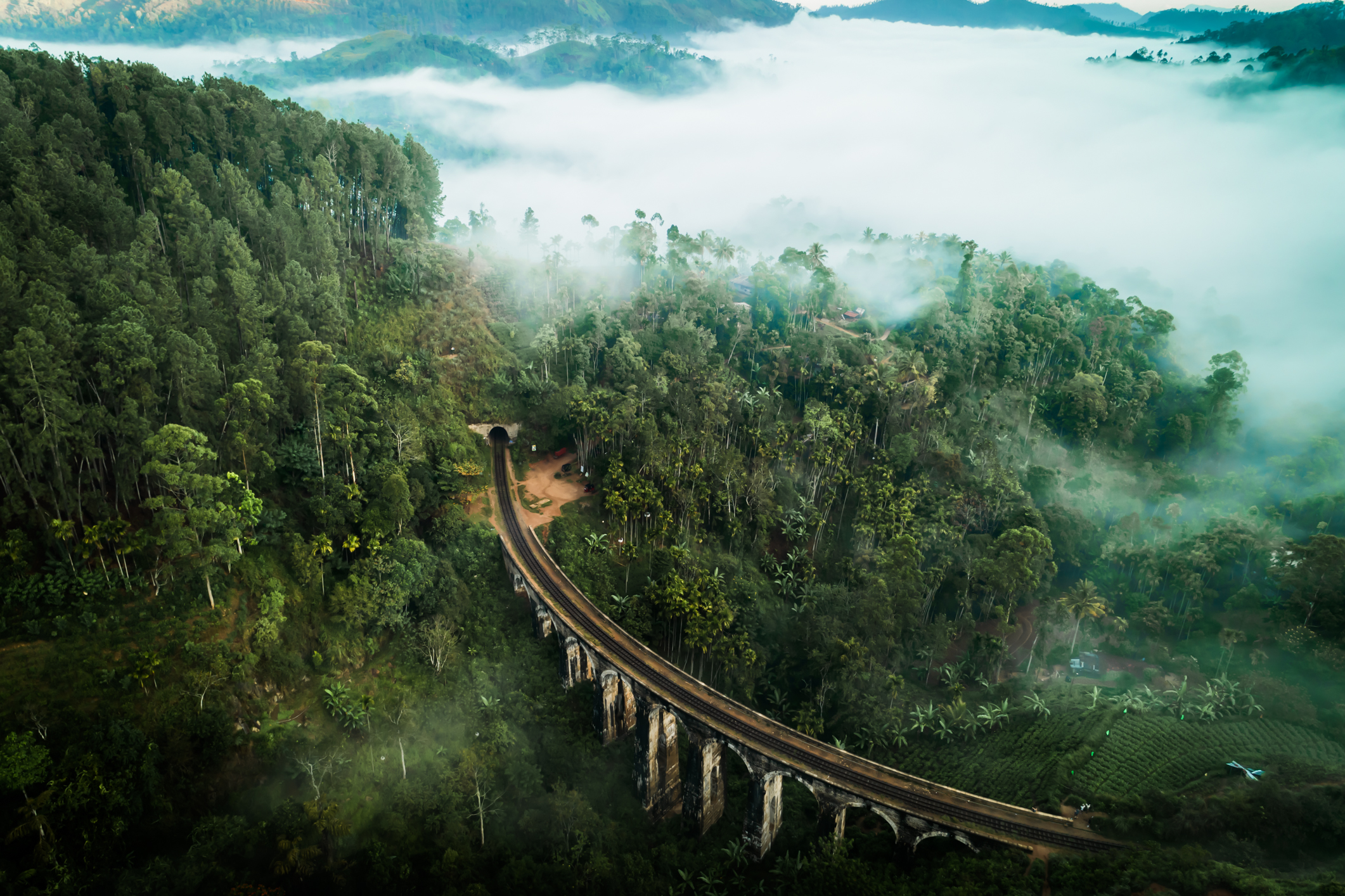 9-arches-bridge-sri-lanka