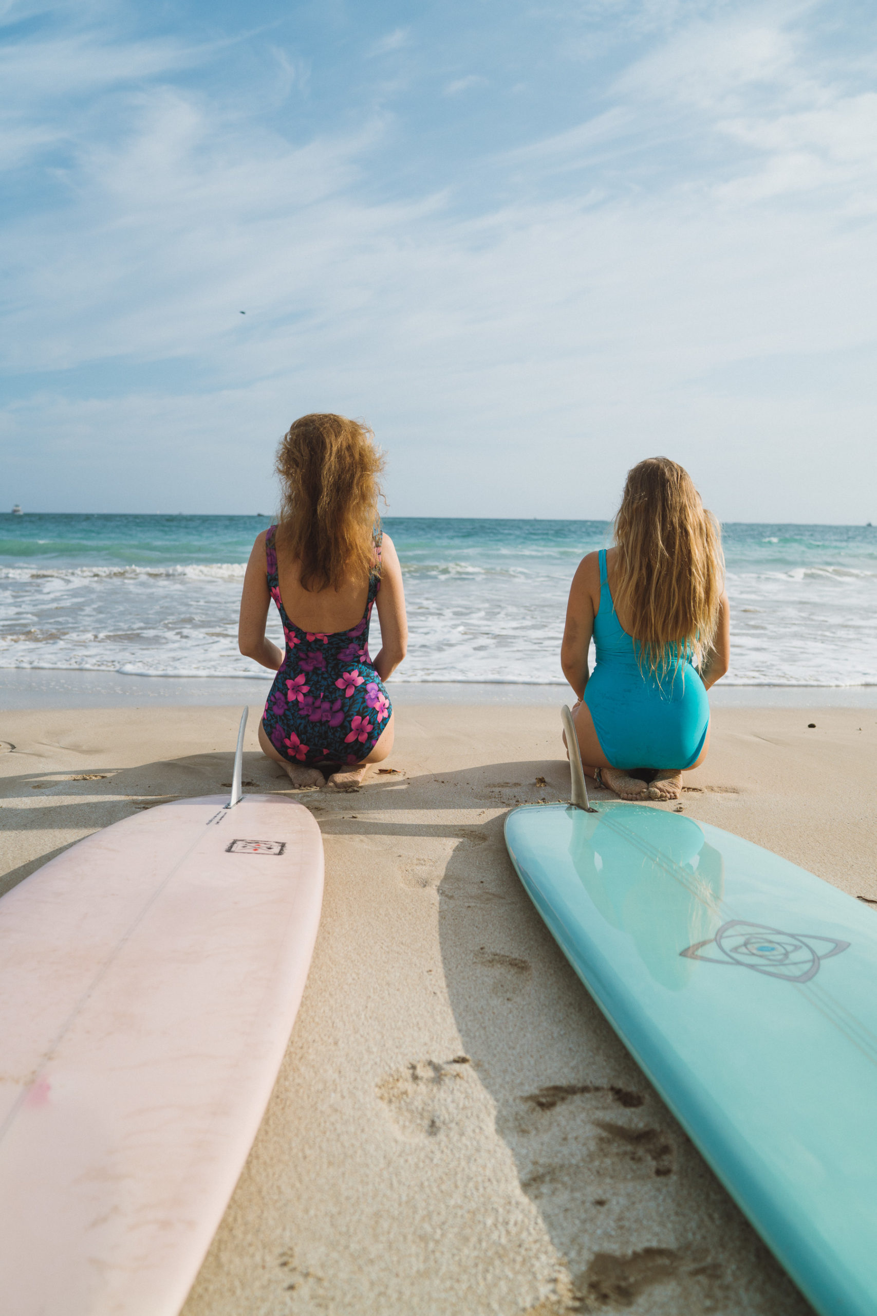 weligama-island-surfers